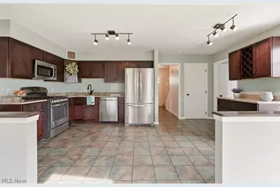 2340 Sandalwood Drive, Twinsburg, OH 44087 - Photo 12