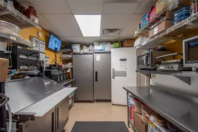 220 S Jefferson Street, Lisbon, OH 44432 - Photo 22