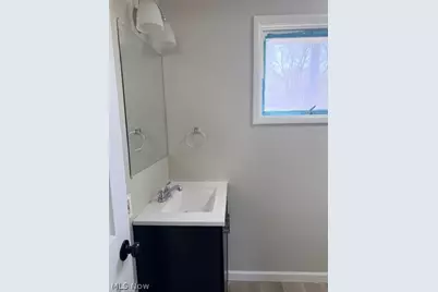 208 Barder Avenue, Akron, OH 44305 - Photo 8