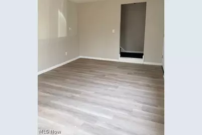 208 Barder Avenue, Akron, OH 44305 - Photo 6