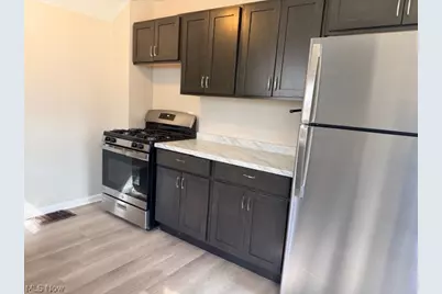 208 Barder Avenue, Akron, OH 44305 - Photo 6