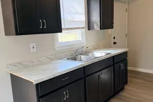 208 Barder Ave, Akron, OH 44305 - Photo 2