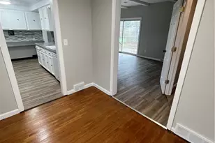 1663 Lyndhurst, Lyndhurst, OH 44124 - Photo 8