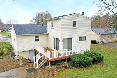 3702 Hightree Avenue SE, Warren, OH 44484 - Photo 4