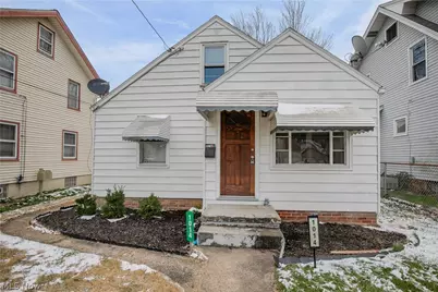 1014 Roslyn Avenue SW, Canton, OH 44710 - Photo 1