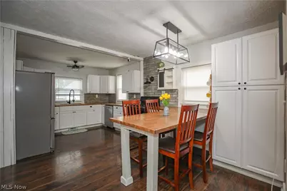 2721 Meadow Drive, Akron, OH 44312 - Photo 6