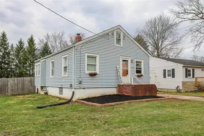 2721 Meadow Drive, Akron, OH 44312 - Photo 2