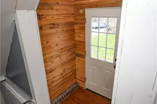 2721 Meadow Dr, Akron, OH 44312 - Photo 18