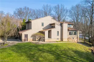 5124 Beachview Cir NW, Canton, OH 44708 - Photo 2