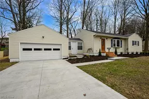 439 Strader Rd, Akron, OH 44305 - Photo 2