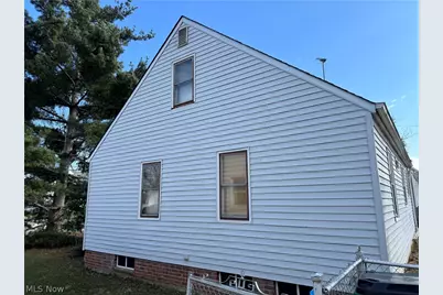30102 Mildred Drive, Willowick, OH 44095 - Photo 2