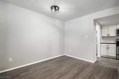 26705 Lake Of The Falls Boulevard, Olmsted Falls, OH 44138 - Photo 6