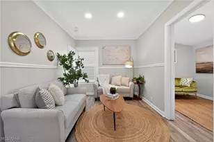 164 E 317th St, Willowick, OH 44095 - Photo 8