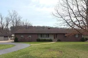 8258 S Elyria Rd, Shreve, OH 44676 - Photo 2