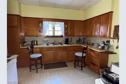 717 Woodlawn Road, Steubenville, OH 43952 - Photo 10