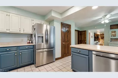 5135 Tiffany Drive, Zanesville, OH 43701 - Photo 12