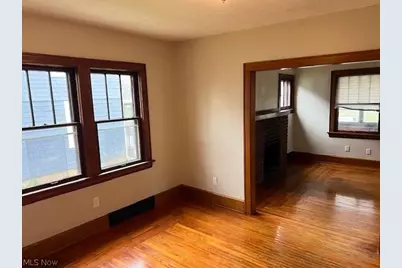 368 E Ido Avenue, Akron, OH 44301 - Photo 8