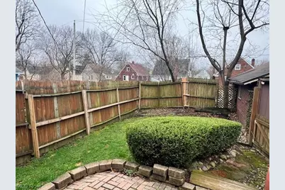 368 E Ido Avenue, Akron, OH 44301 - Photo 4