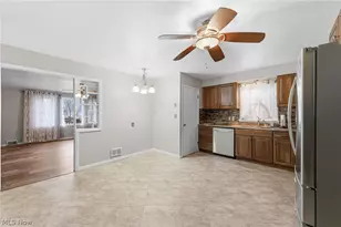 3803 Center Dr, Parma, OH 44134 - Photo 14
