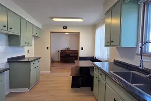 5933 Decker Rd, North Olmsted, OH 44070 - Photo 8