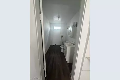 804 Gomber Avenue, Cambridge, OH 43725 - Photo 12