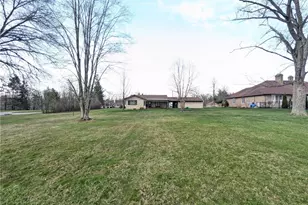 10769 Akins Rd, North Royalton, OH 44133 - Photo 6