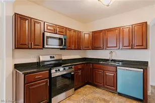 14915 Clifton Blvd, Oakwood, OH 44107 - Photo 10