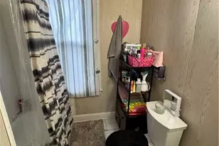 1427 E 51st St, Loveland, OH 44103 - Photo 4