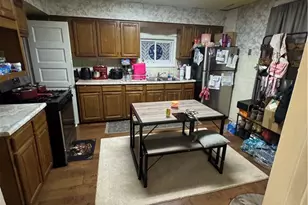 1427 E 51st St, Loveland, OH 44103 - Photo 6