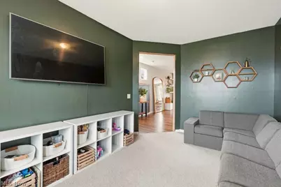 1812 Cobham Lane, Wadsworth, OH 44281 - Photo 18