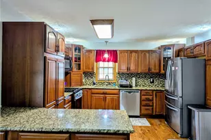 938 Florence Dr, Macedonia, OH 44056 - Photo 4