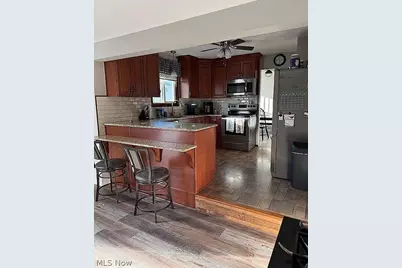 530 Maple Avenue, Sheffield Lake, OH 44054 - Photo 10