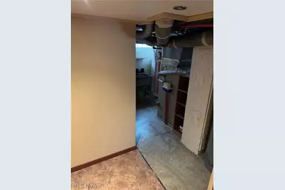 1753 Temple Avenue, Mayfield Heights, OH 44124 - Photo 38