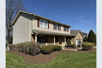733 Austin Drive, Barberton, OH 44203 - Photo 2