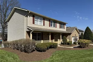 733 Austin Dr, Barberton, OH 44203 - Photo 2