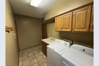 733 Austin Drive, Barberton, OH 44203 - Photo 8