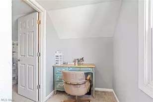 121 Princess St, Campbell, OH 44405 - Photo 32