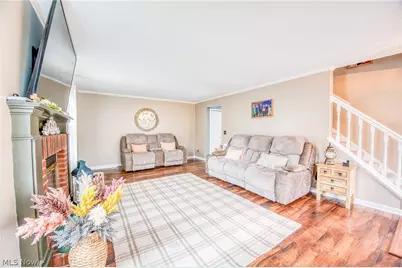 1215 Heatherstone Drive, Painesville Twp, OH 44077 - Photo 4