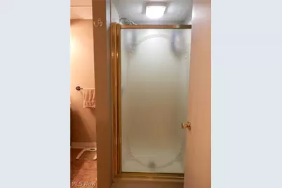 30153 Truman Avenue, Wickliffe, OH 44092 - Photo 22