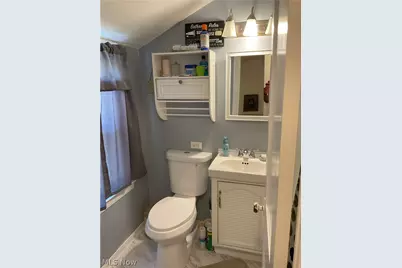 19409 Cherokee Avenue, Loveland, OH 44119 - Photo 8