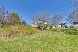 834 Lake Washington Rd, Washington, WV 26181 - Photo 14