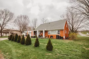 1102 4th St, Belpre, OH 45714 - Photo 2