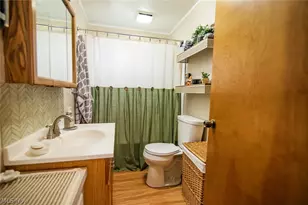 1102 4th St, Belpre, OH 45714 - Photo 10