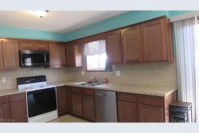 389 Riverview Street, Canal Fulton, OH 44614 - Photo 18