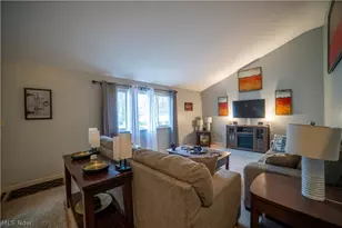 1491 Rowles Dr, Akron, OH 44313 - Photo 6