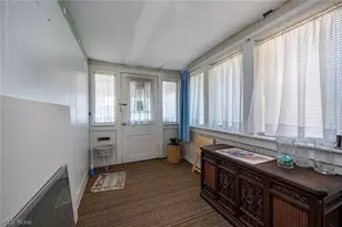 310 S 4th St, Coshocton, OH 43812 - Photo 12