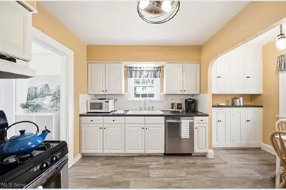 3814 Bushnell Road, University Heights, OH 44118 - Photo 12