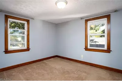 41 E Rosewood Avenue, Akron, OH 44301 - Photo 16