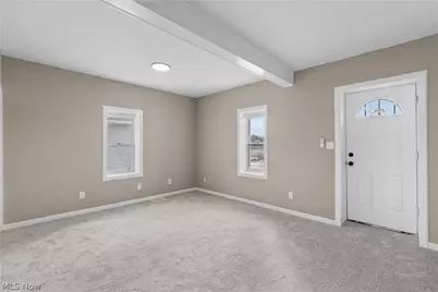 75 W Dartmore Avenue, Akron, OH 44301 - Photo 6