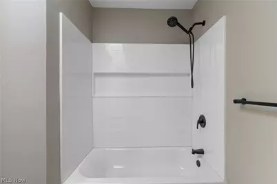 75 W Dartmore Avenue, Akron, OH 44301 - Photo 18